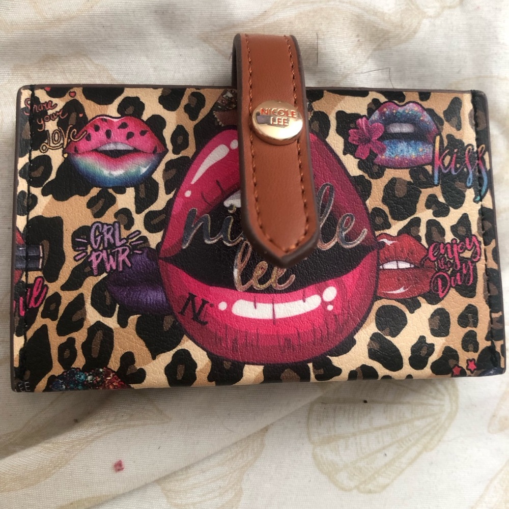 Card holder - Picture 3 of 3